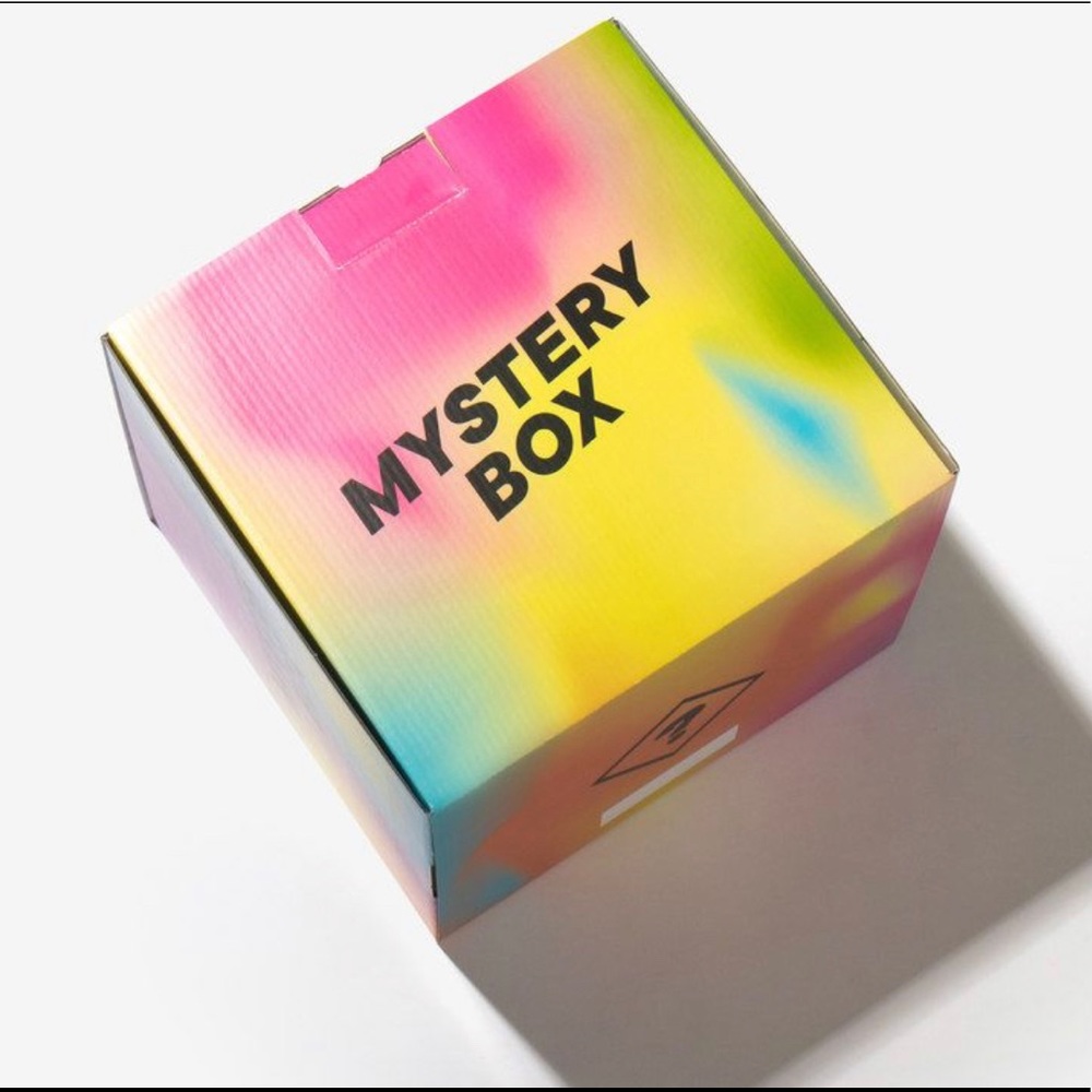 MYSTERY BOX ! Famous Designer Brands .Great value.